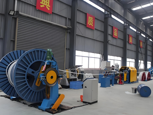 電線電纜產品生產工藝流程和設備布置.jpg 電線電纜產品生產工藝流程和設備布置.jpg